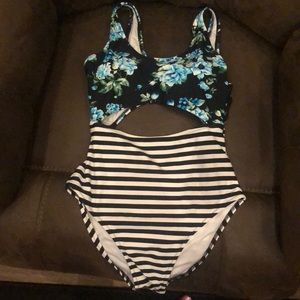 Cupshe cut out one piece swim suit